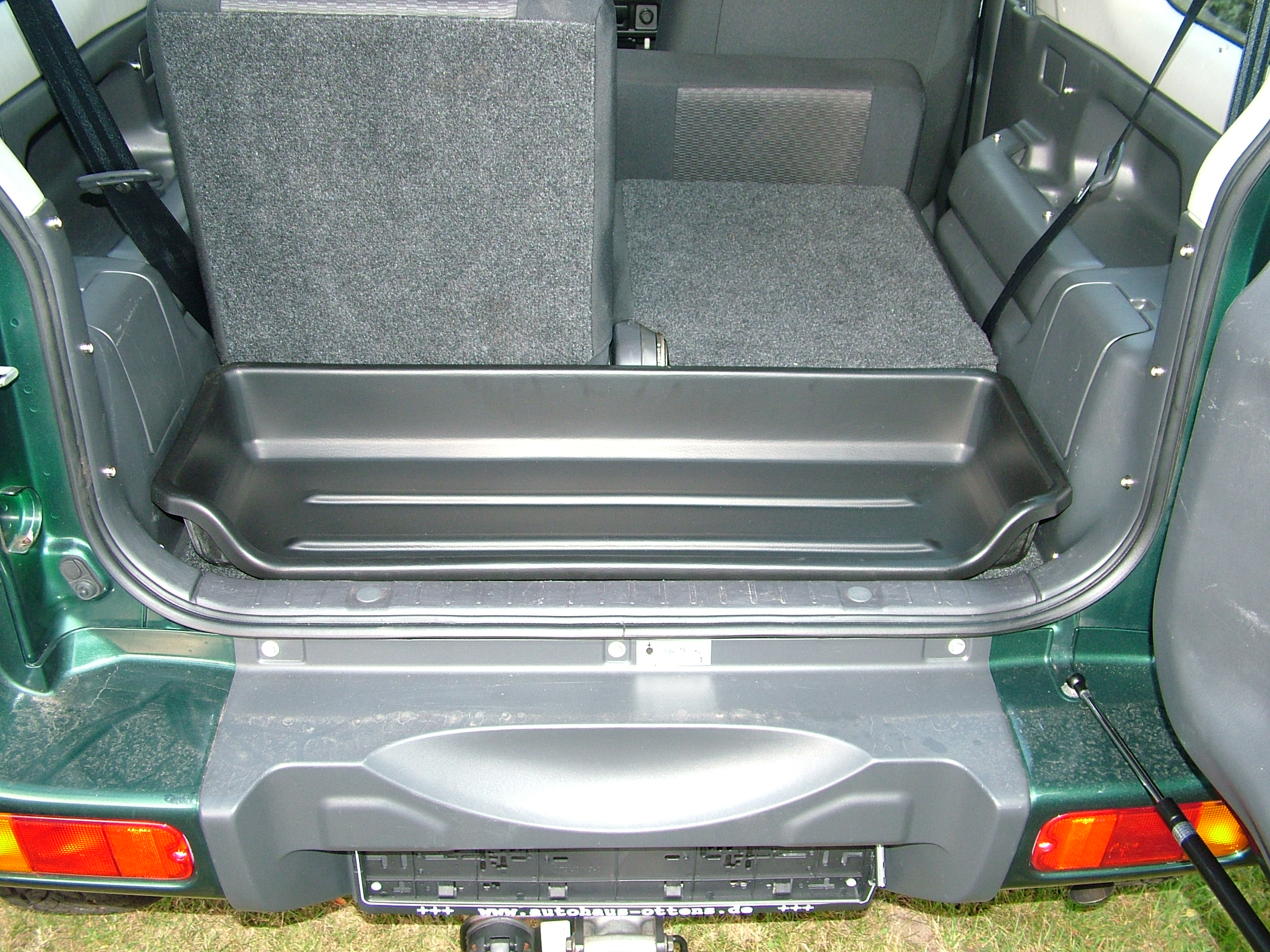 Kofferraumwanne Suzuki Jimny III Carbox Classic